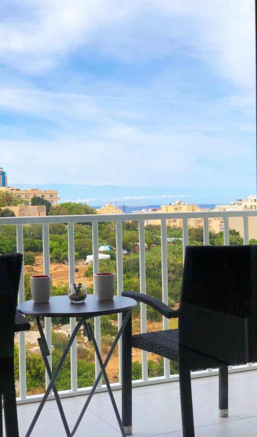 Charming Apartment In The Heart Of St. Julians Saint Julian's Bagian luar foto